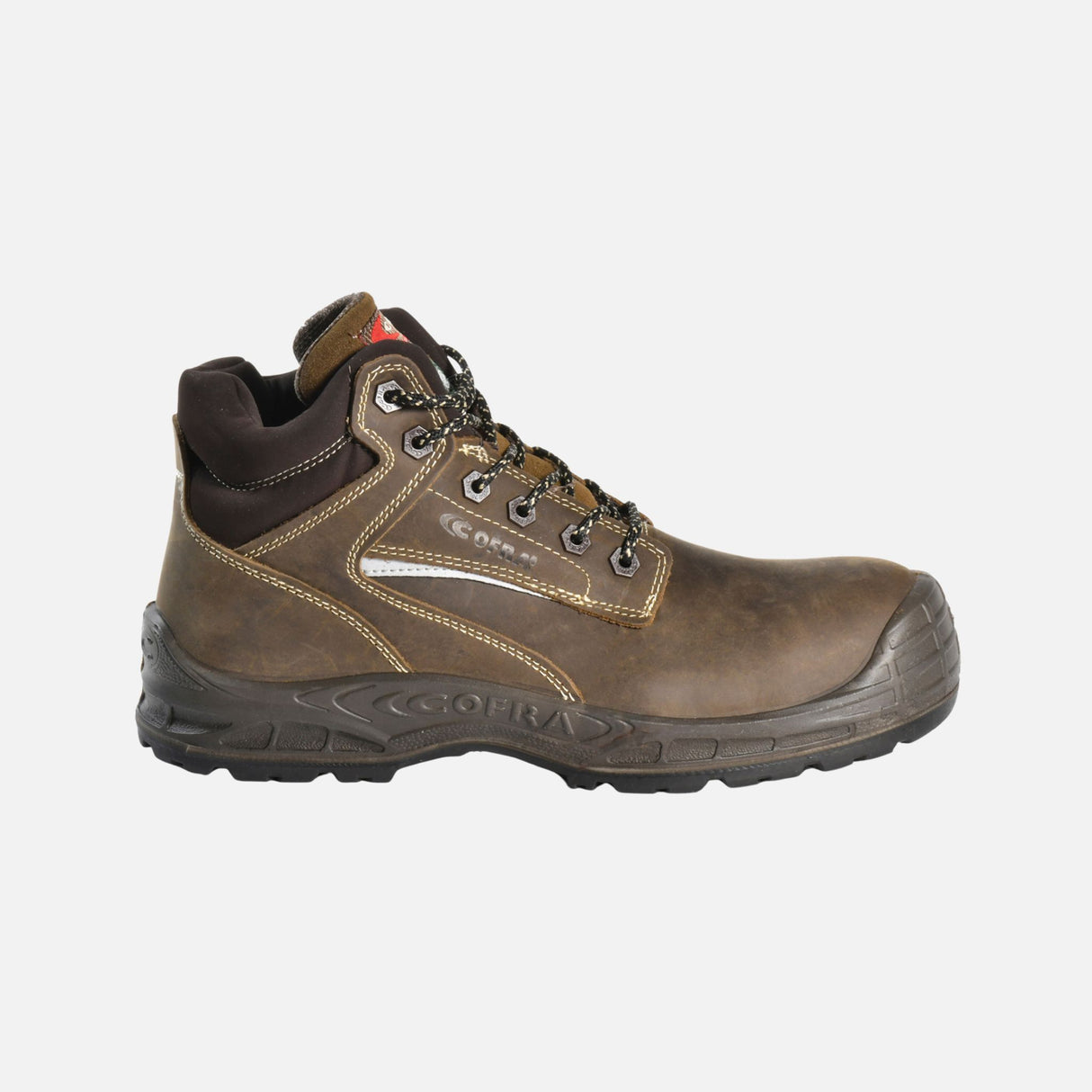 Bottes de travail Cofra Montpellier en brun, légères et résistantes, avec protection certifiée pour sécurité et confort.
