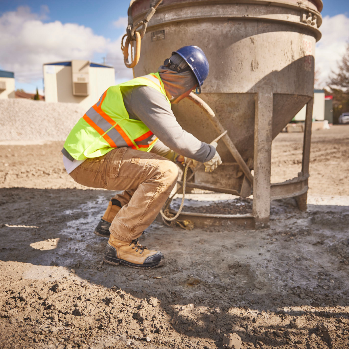 Bottes-travail-Kodiak-310090-tan-lifestyle-1