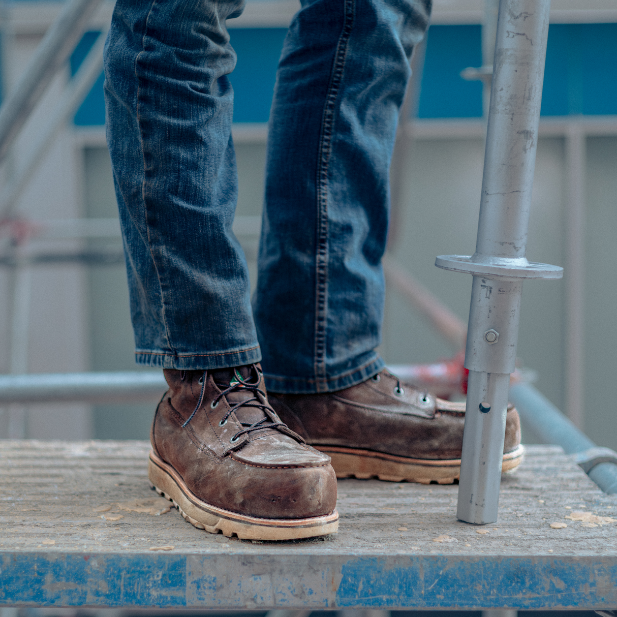 Bottes-travail-Redwing-3522EE-brun-lifestyle-2