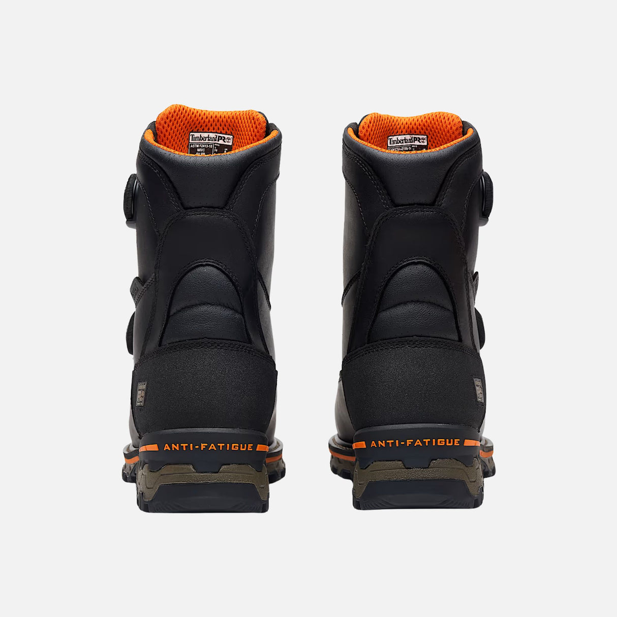 Bottes de travail imperméables Timberland pour l'hiver, noires, robustes et offrant une stabilité optimale.
