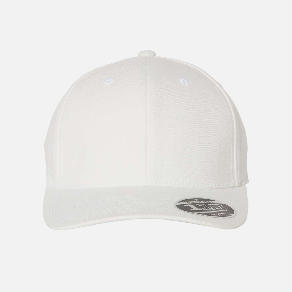 Casquette ajustable Flexfit 110C blanche, confortable, gestion de l'humidité, accessoire pour le sport ou le casual.
