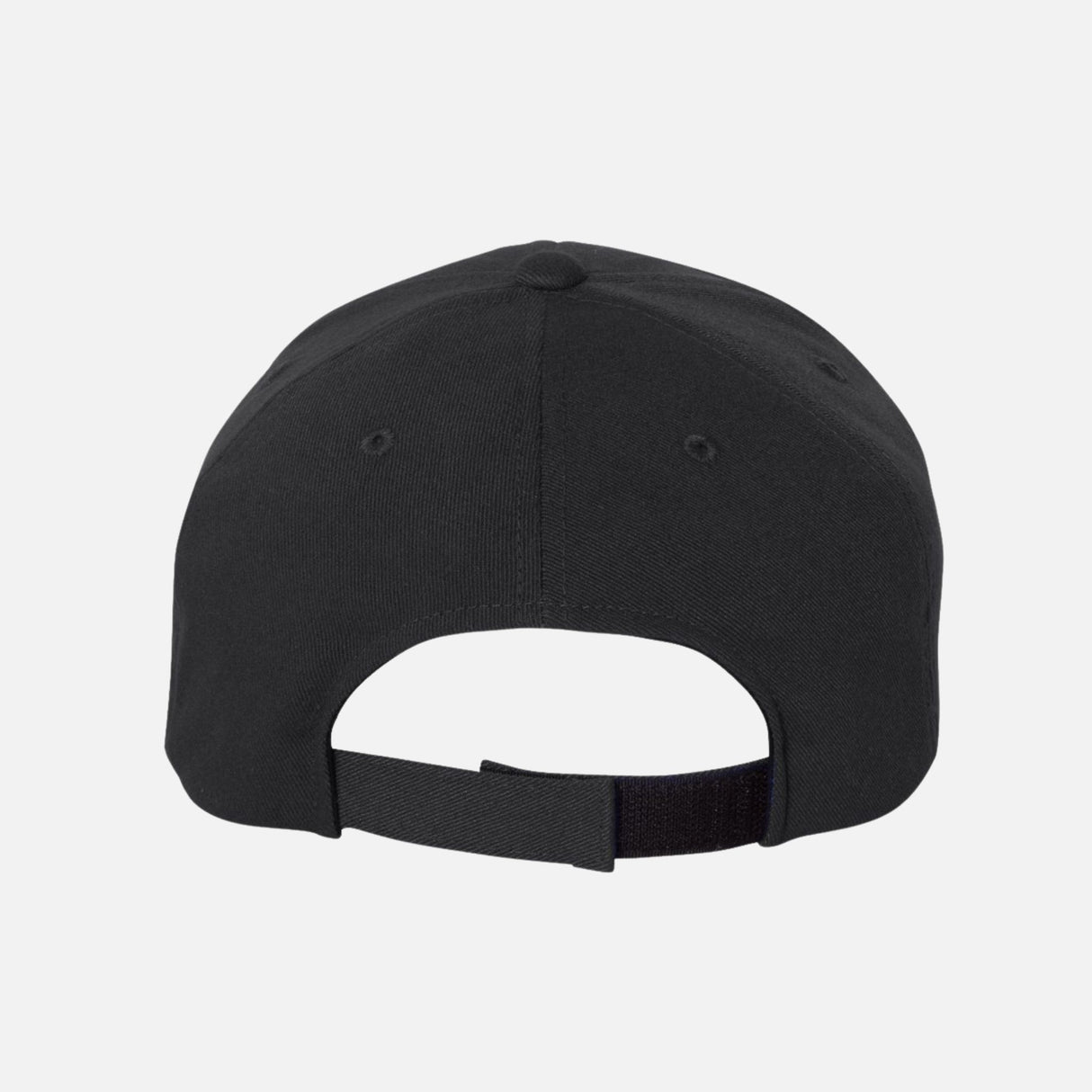 Casquette ajustable Flexfit 110C noire, en tissu respirant, pour un confort optimal et une gestion efficace de l'humidité.