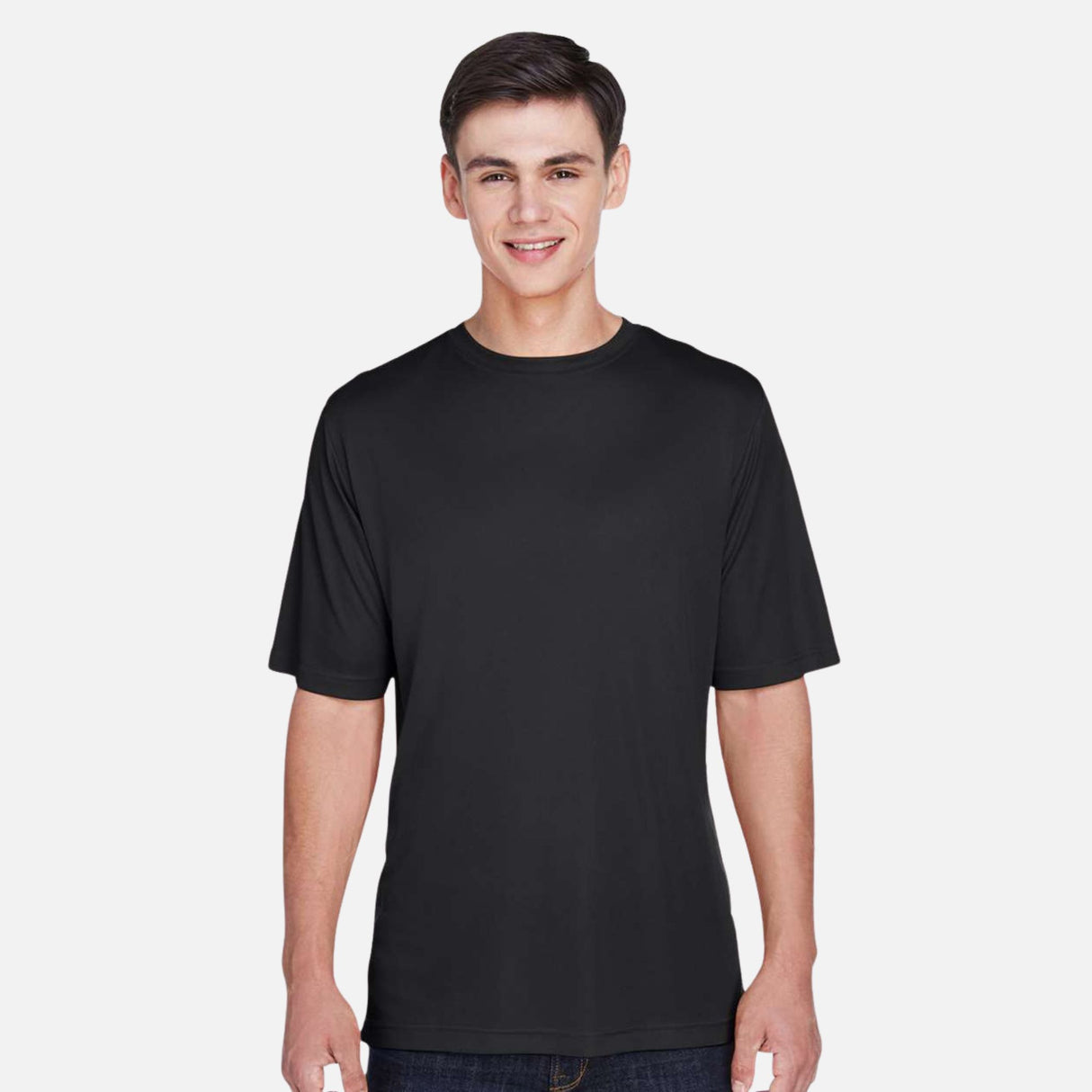 Chandail à manches courtes unisexe de la marque Team 365, en tissu noir, porté sur un mannequin.