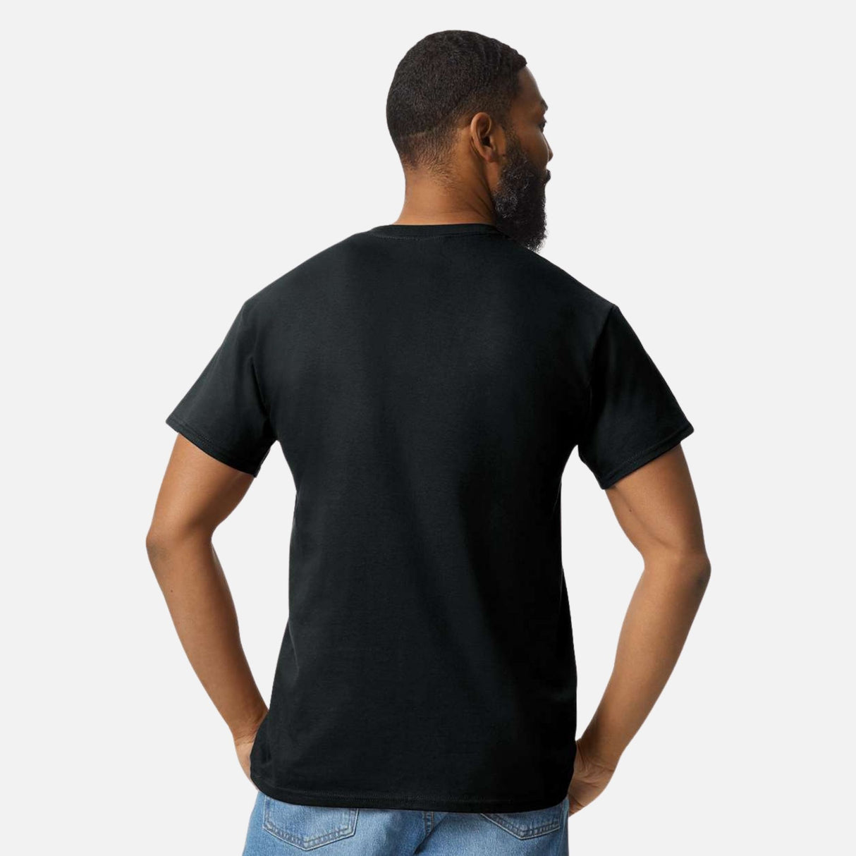 Chandails-MC-GILDAN-S_S-2300-noir-derrière-mannequin