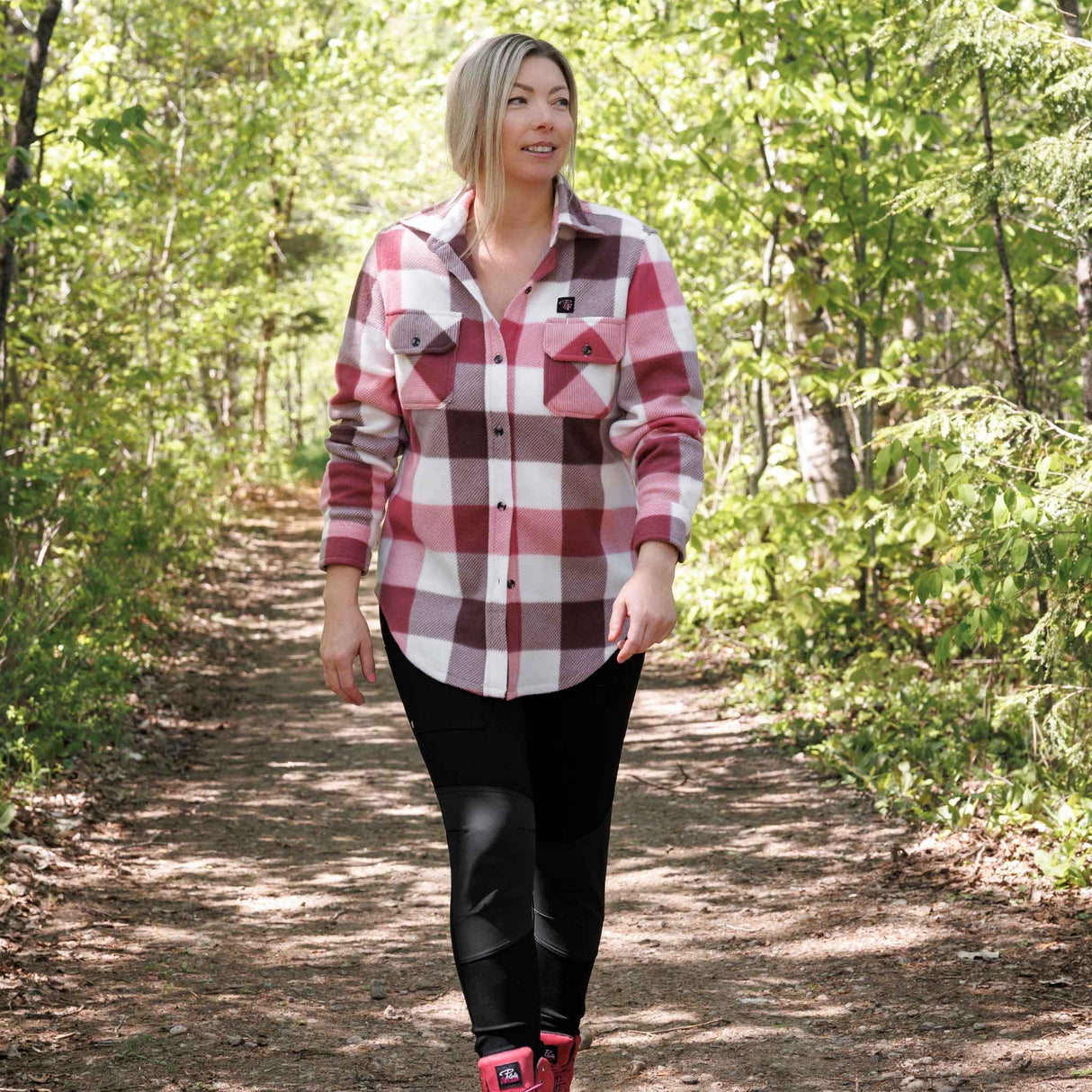 Chemise-femme-travail-P_F-PF42007-rose-lifestyle