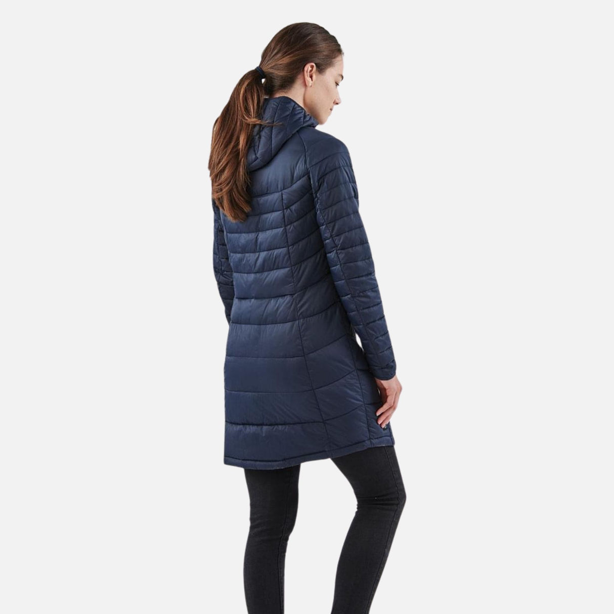 Manteaux-femme-Stormtech-AFP3W-marine-graphite-derrière-mannequin