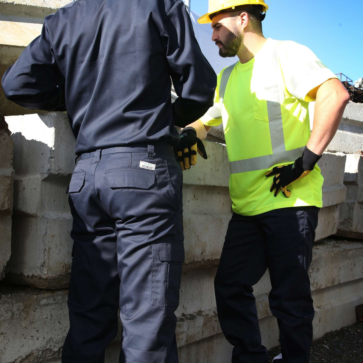 Pantalon-travail-Gatts-MRB011-bleu-lifestyle