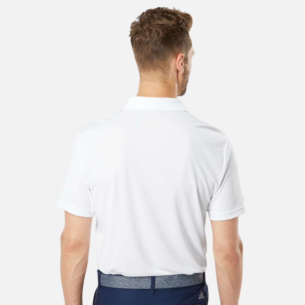Polo à manches courtes Adidas Performance blanc pour homme, vêtement sportif en coton léger, vue de face.
