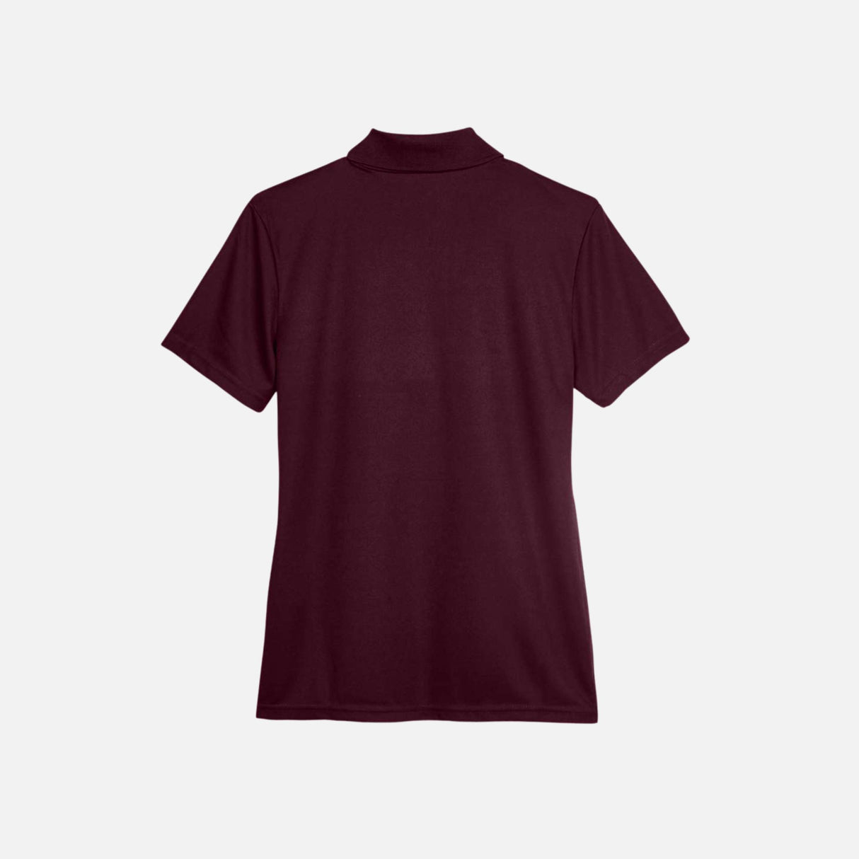 Polo performance pour femme Core365, modèle Origin 78181, en tissu marron, porté par une mannequin.