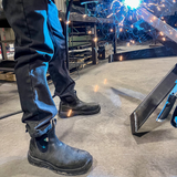 Botte-travail-Blundstone-163-noir-Lifestyle-1