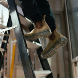 Botte-travail-Blundstone-8302-brun-lifestyle1