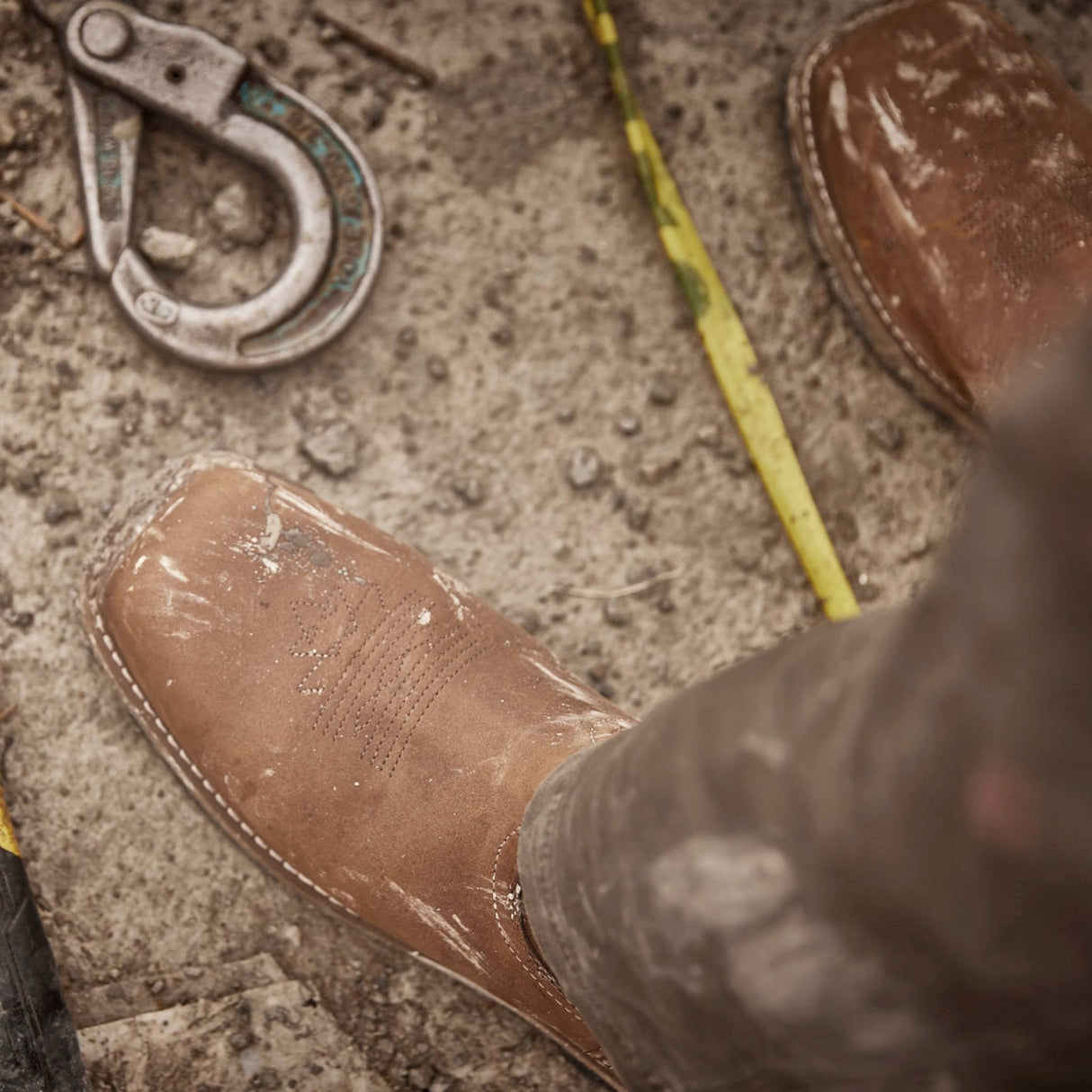 Botte-travail-Kodiak-837CBN-brun-lifestyle-2