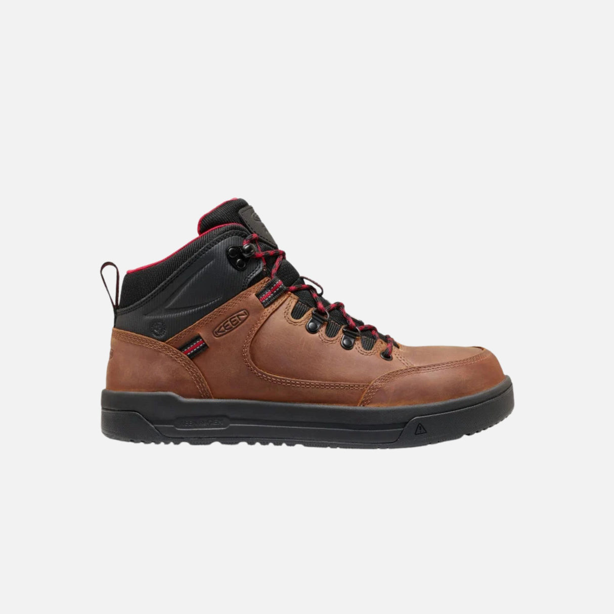 Bottes de travail style randonnée Keen en brun, imperméables et protectrices CSA, adaptées pour le travail et les activités extérieures.