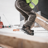 Bottes-travail-Keen-1017799-brun-lifestyle-2