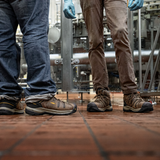 Bottes-travail-Keen-1023252-brun-lifestyle-2