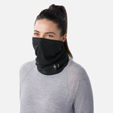 Cache-cou Smartwool en mérinos noir, accessoire chaud et confortable pour le froid, idéal pour l'hiver.