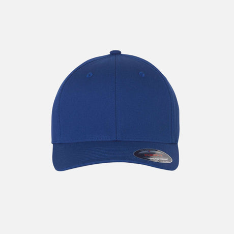Casquette à filet structurée six panneaux Flexfit, coloris royal, accessoire de style pour le sport ou la détente.