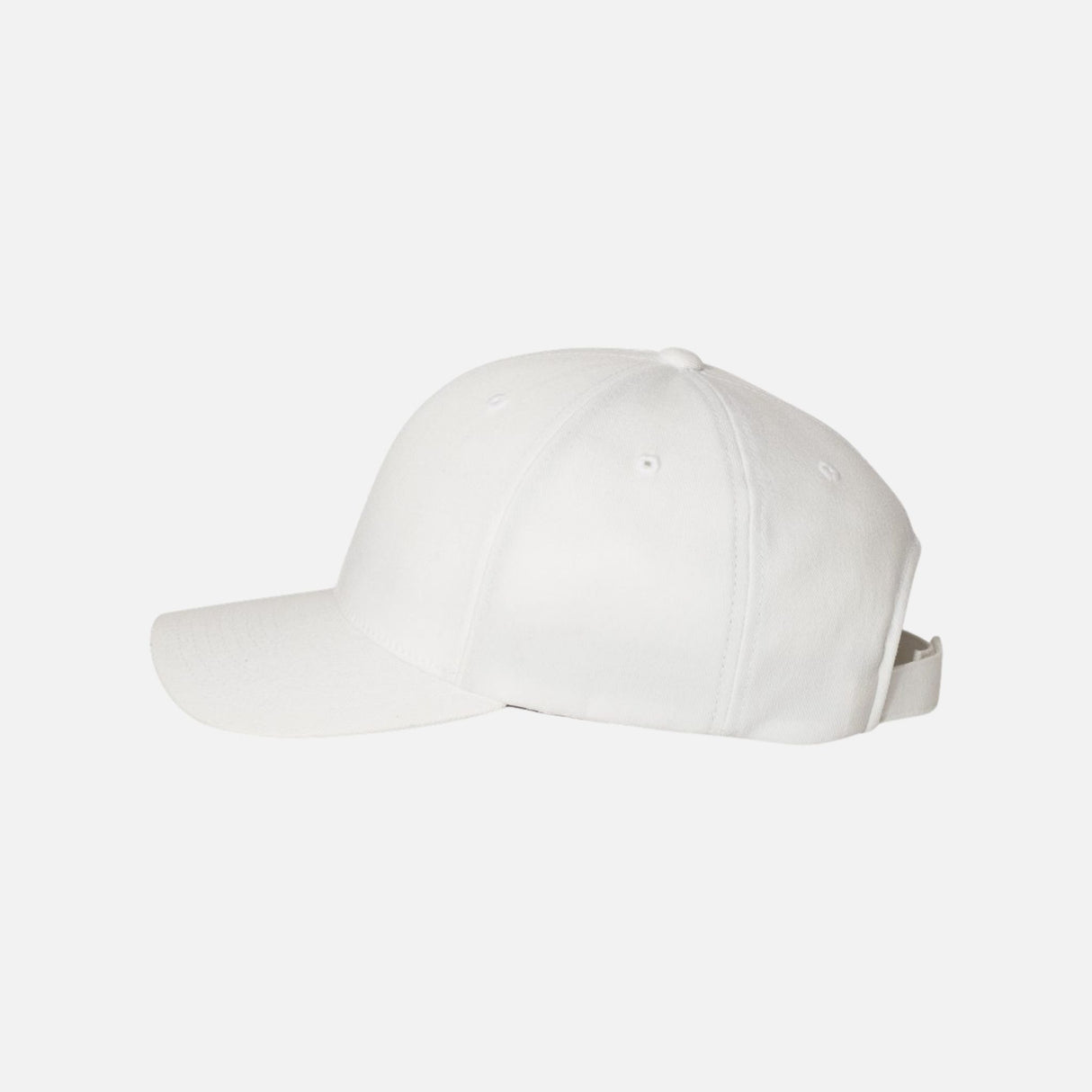 Casquette ajustable Flexfit 110C blanche, accessoire pour le confort, gestion de l'humidité et style décontracté.