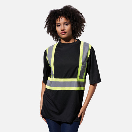 T-shirt hi-vis noir Primeguard pour sécurité, vêtement de visibilité avec bandes réfléchissantes, fabriqué par Canada Sportswear.