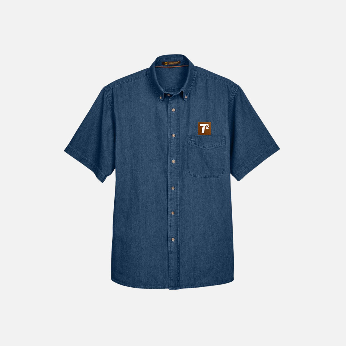 Chemise en denim pour homme Harriton à manches courtes, tissu bleu foncé, vue de face.