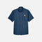 Chemise en denim pour homme Harriton à manches courtes, tissu bleu foncé, vue de face.