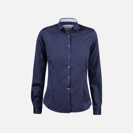 Chemise à manches longues pour femme James Harvest, marine, en tissu léger avec col classique et boutons devant.