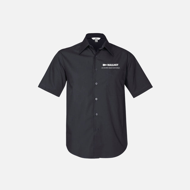 Chemise homme à manches courtes Biz, couleur charbon, en tissu léger, style décontracté, portée avec col classique.