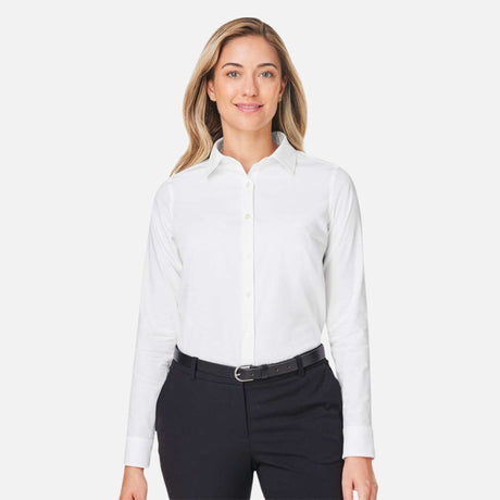 Chemise de travail extensible pour femme Devon & Jones, manches longues blanches, vêtement de chemise professionnel pour femme.