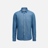 Chemise à manches longues pour homme James Harvest Sayville, tissu léger et coupe classique, portée pour un style élégant et décontracté.
