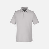 Polo Fusion ChromaSoft Core365, vêtement polo pour corps, en tissu coloré, avec col et boutons, porté par un mannequin.