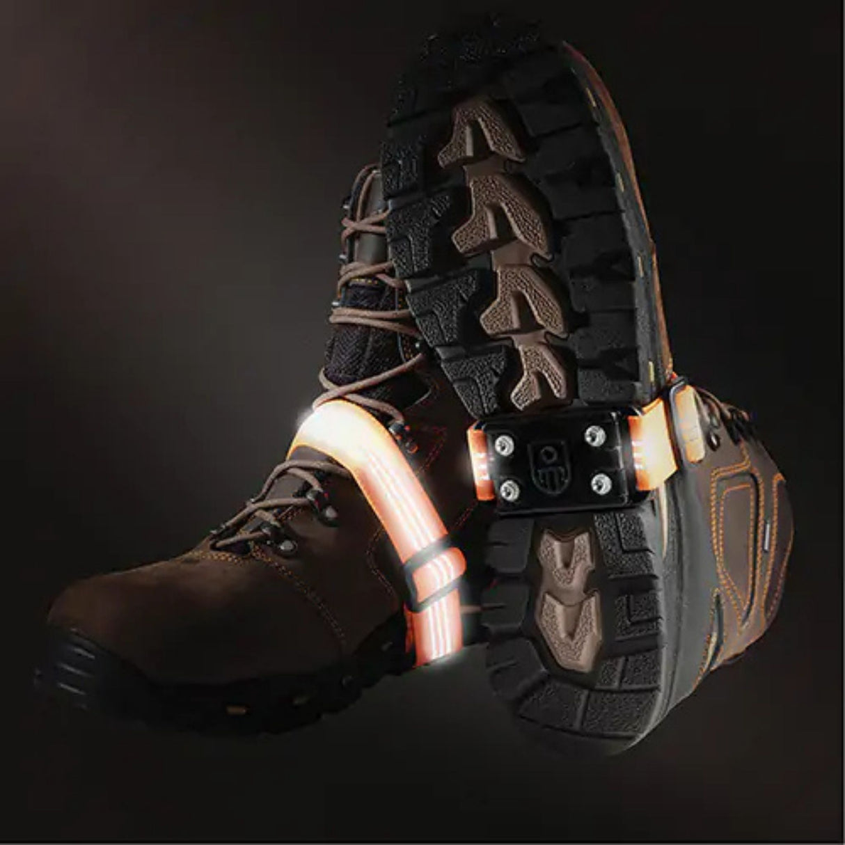 Crampons-bottes-mid-cleat-orange-lifestyle