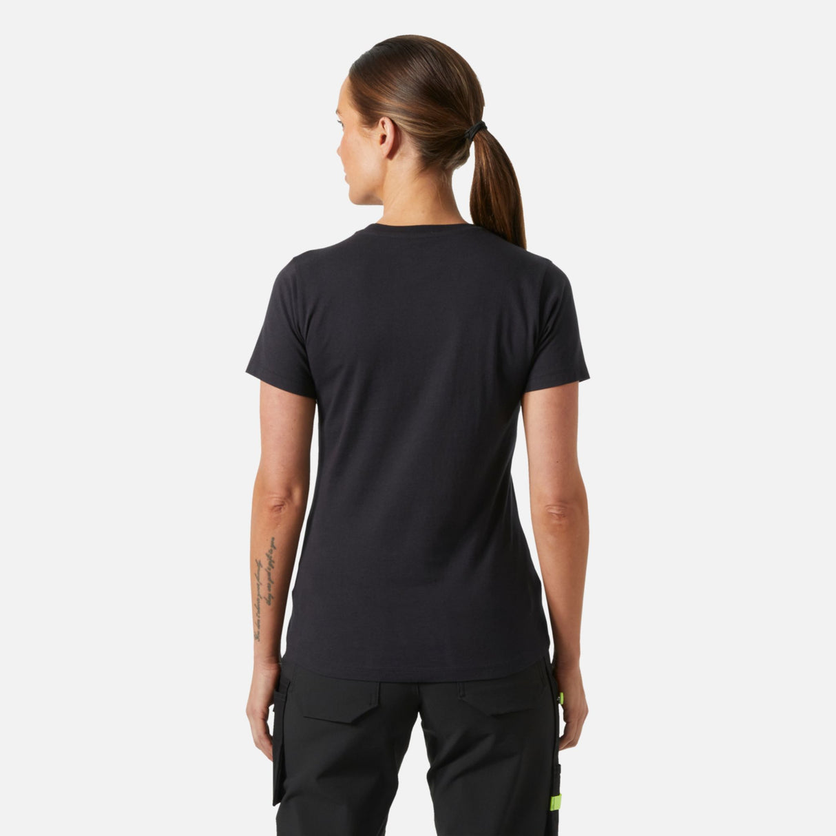 HUOT-chandail-manches-courte-HH-79390990-noir-derrière-mannequin