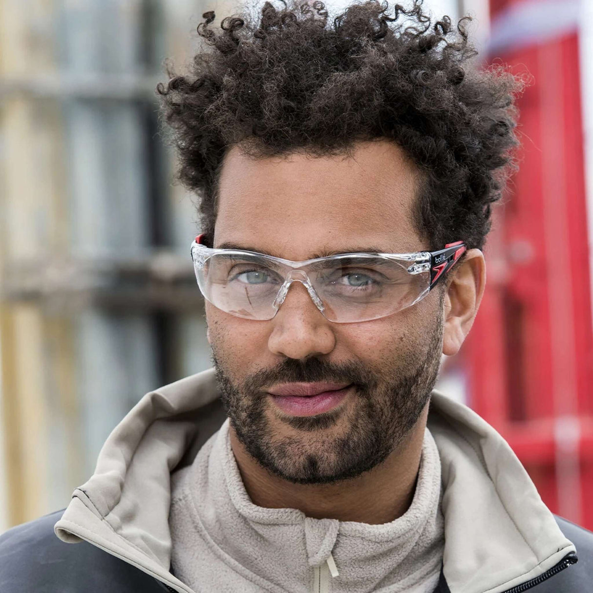 Lunette-securite-Bolle-RUSHPPSI-rouge-lifestyle