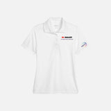 Polo performance pour femme Core365, vêtement polo blanc en tissu léger, parfait pour l’activité sportive ou décontractée.