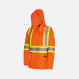 Manteau imperméable haute visibilité orange pour femme de Surewerx, veste de sécurité résistante et conforme CSA.
