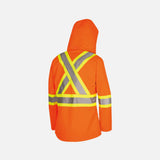 Manteau imperméable haute visibilité pour femme Surewerx, en orange, résistant à l'eau et conforme CSA, vêtement de sécurité.