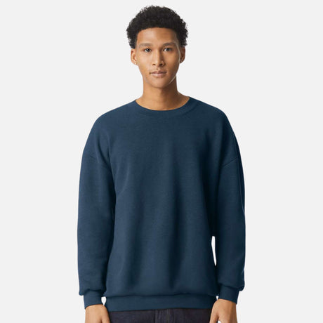 Molleton à col rond unisexe American Apparel, vêtement en molleton bleu, vue de face, parfait pour un style décontracté.