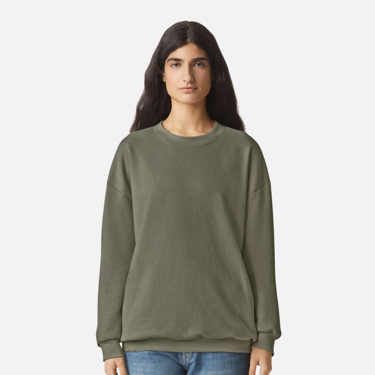 Sweat à capuche unisexe American Apparel RF496 en molleton vert avec col rond, porté par un mannequin.