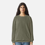Sweat à capuche unisexe American Apparel RF496 en molleton vert avec col rond, porté par un mannequin.