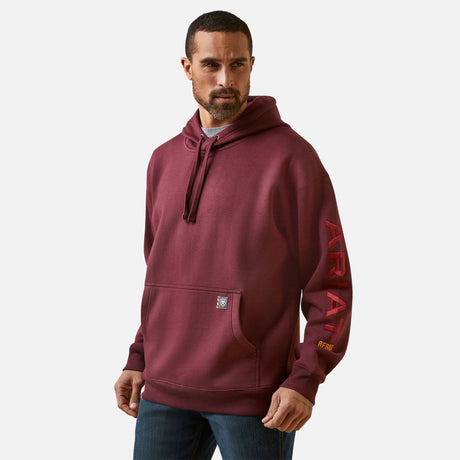 Chandail à capuchon Ariat rouge en molleton à manches longues, vêtement confortable et polyvalent pour un style soigné.