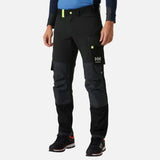 Pantalon-travail-HellyHansen-77409989-noir-vert-devant-mannequin