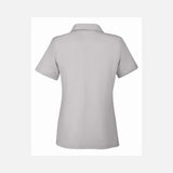 Polo Fusion ChromaSoft Core365 en couleur platine, vêtement polo pour le corps, vue de face sur mannequin.