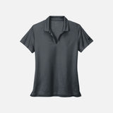 Polo à manches courtes pour femme Nike NKDC1991 en tissu charbonneux, avec col et logo Nike visible.