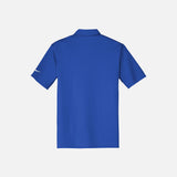Polo à manches courtes pour homme Nike en tissu bleu royal, col classique et logo Nike visible sur la poitrine.