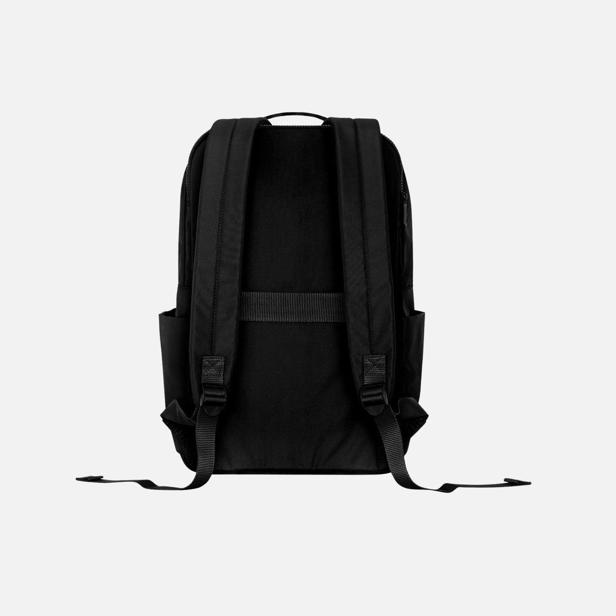 Sac à dos noir Koi 22 L avec look moderne et organisation pratique, pour accessoires et rangement quotidien.
