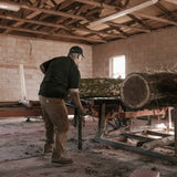 T-shirt-a-manches-courtes-Carharrt-106652-noir-lifestyle-1