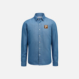 Chemise à manches longues pour homme James Harvest Sayville, tissu bleu clair avec col classique, détails de boutons élégants.