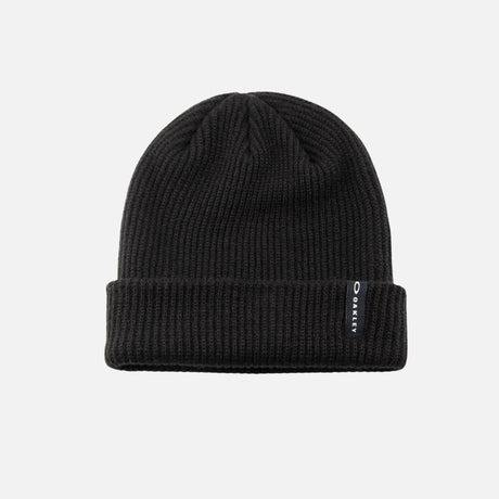 Tuque à revers noire DML Creation, vêtement chaud en laine avec revers, vue en gros plan sur le logo DML.