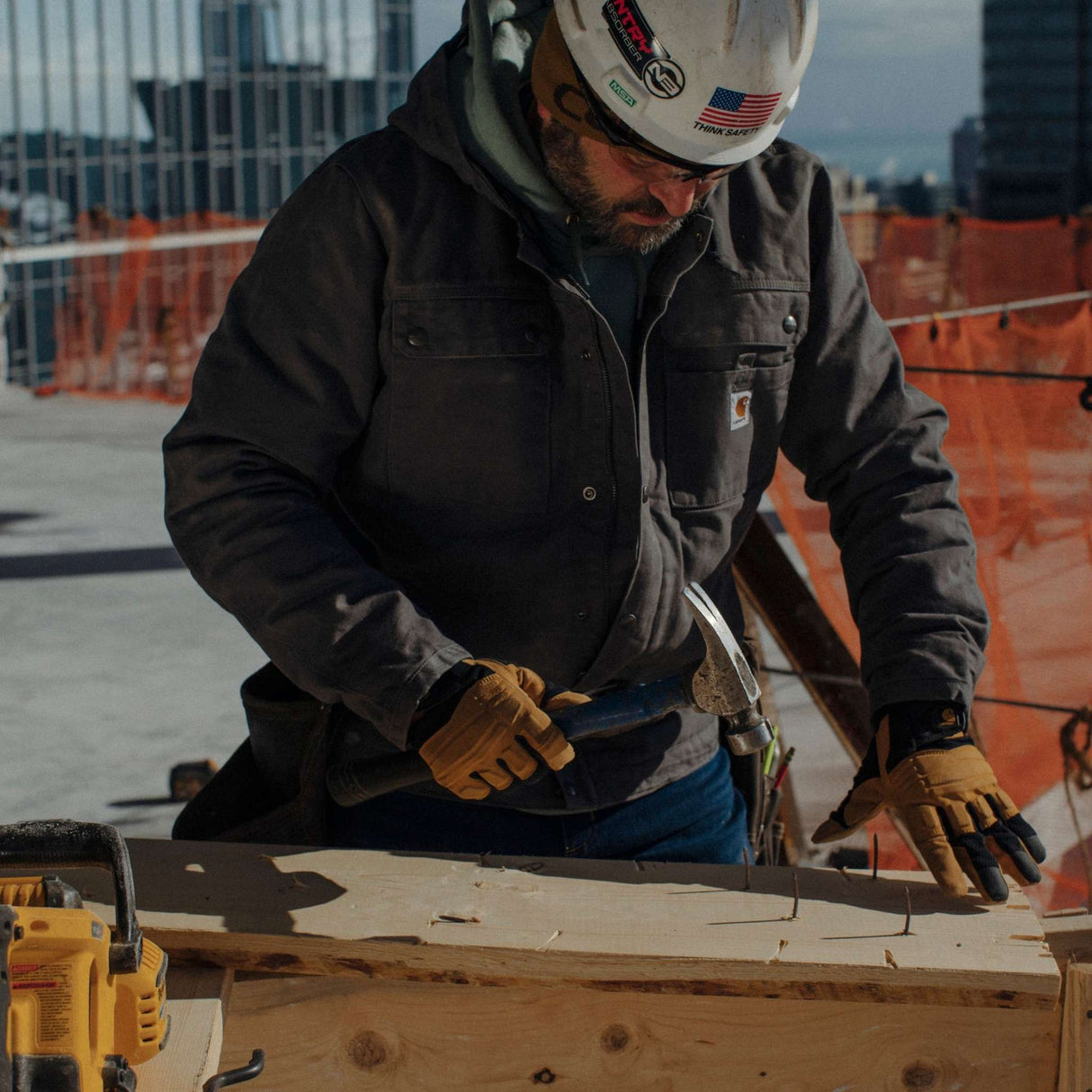 Veste-doublee-Carharrt-103826-GVL-lifestyle-1