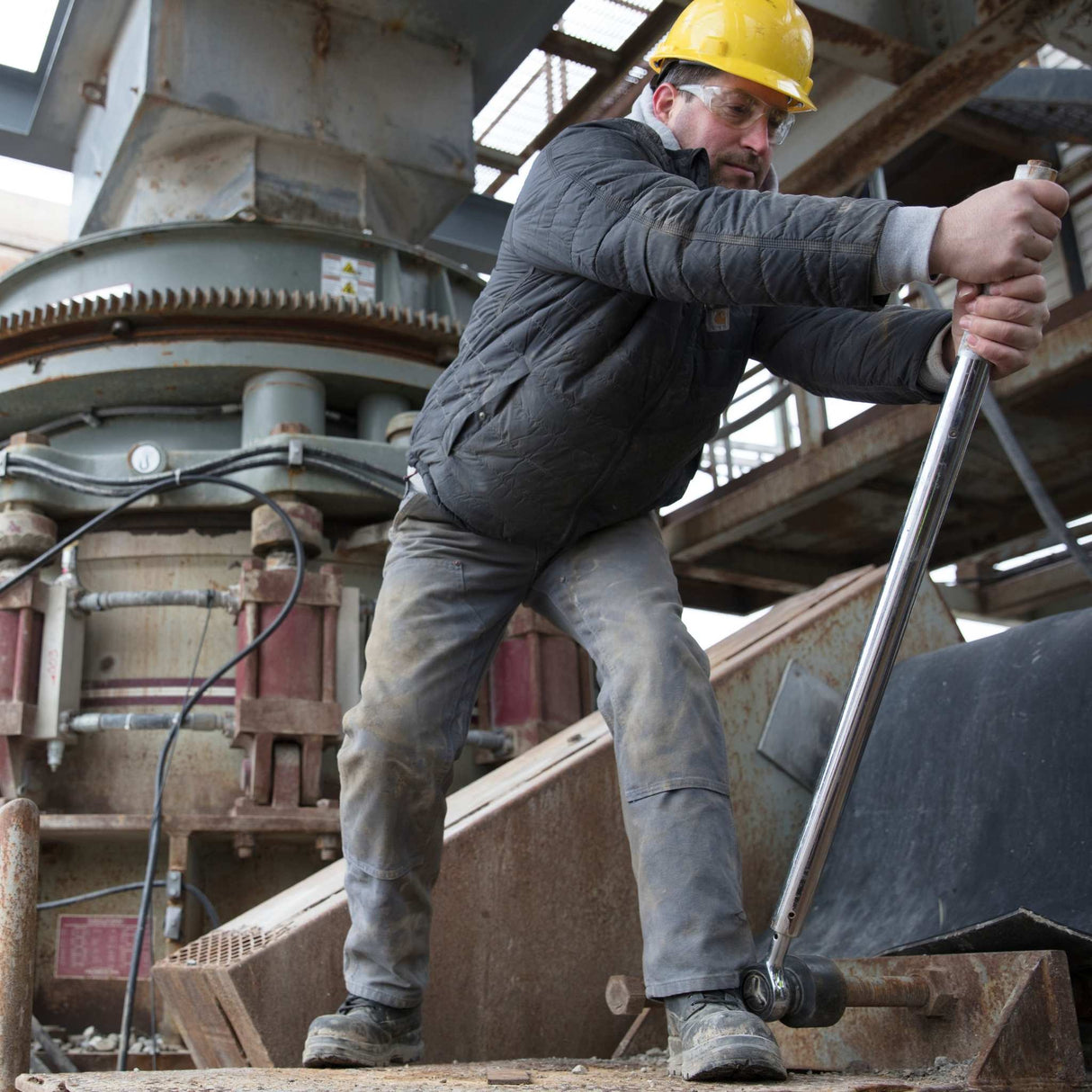 Veste-isolante-Carharrt-102208-noir-lifestyle-1